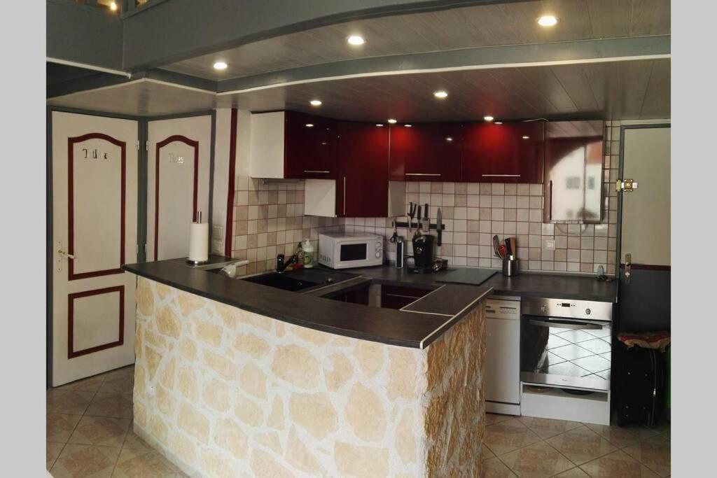 Mezzanine En Avec Piscine Au Village Apartamento *