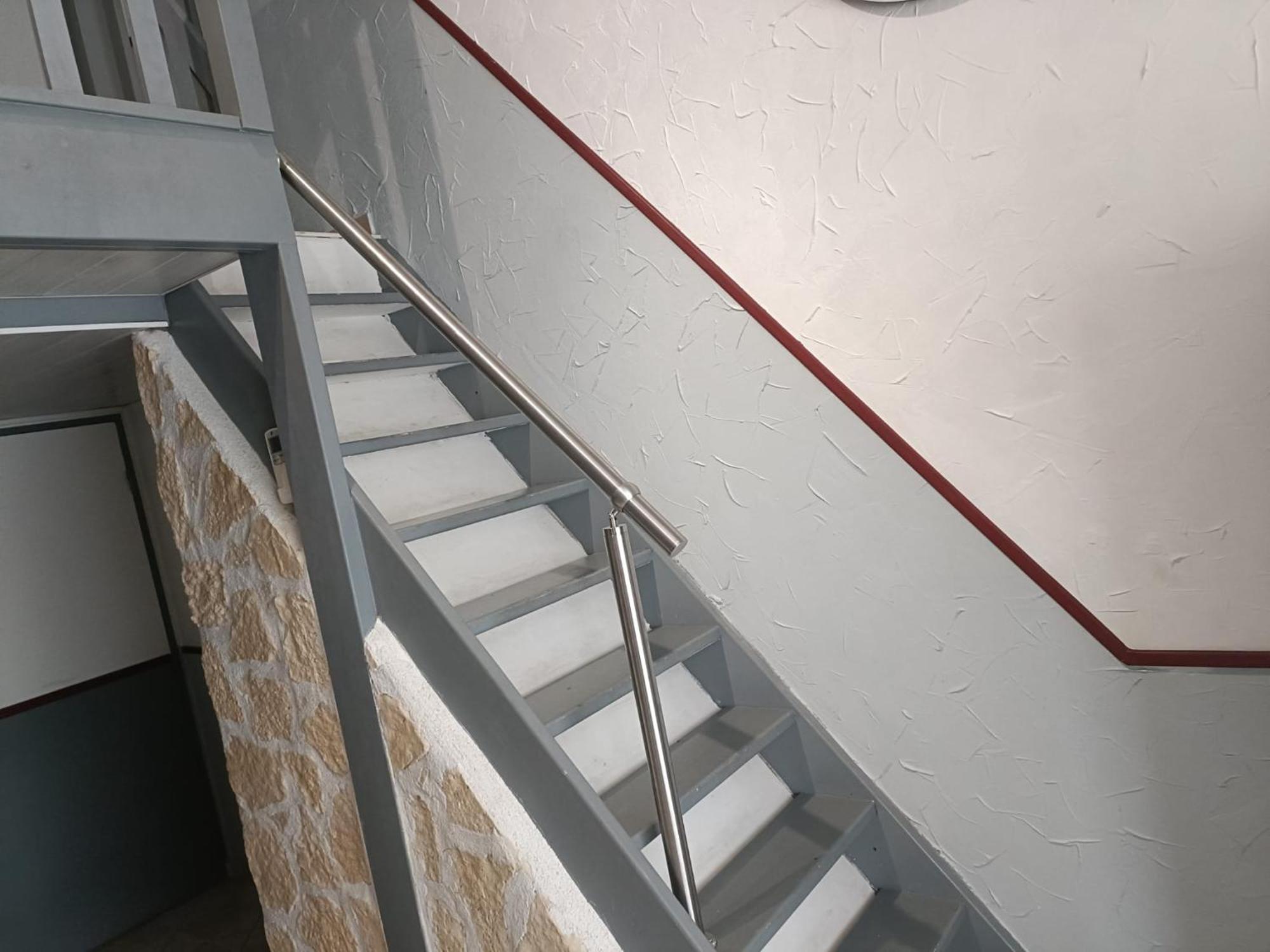 Mezzanine En Avec Piscine Au Village Apartment *
